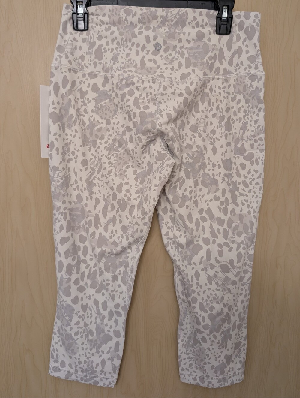 Lululemon Align White & Light Gray Leopard Print Leggings - Picture 4 of 7